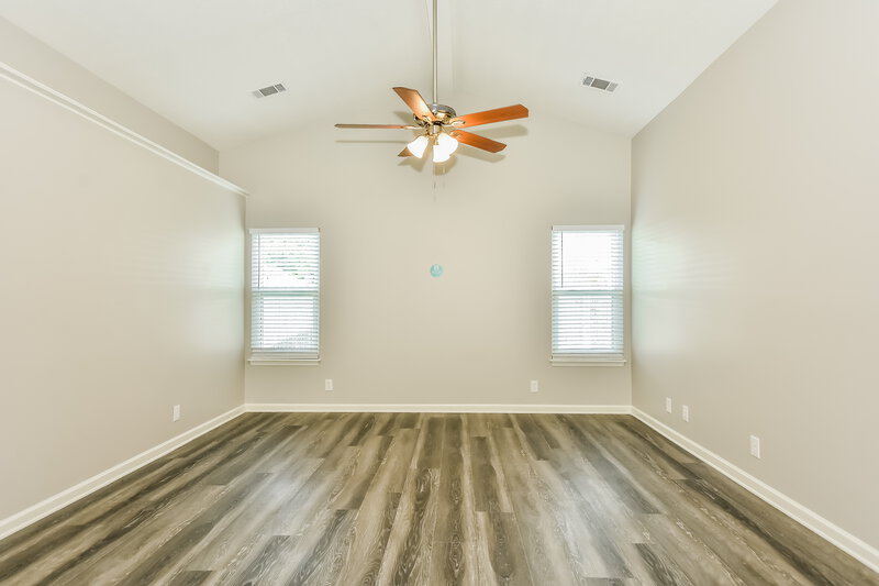 2,850/Mo, 4440 Stoneview Dr Antioch, TN 37013 Living Room View