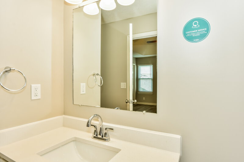 2,850/Mo, 4440 Stoneview Dr Antioch, TN 37013 Main Bathroom View