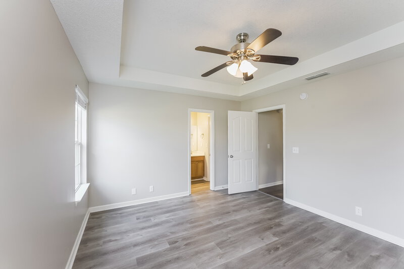 2,100/Mo, 1547 Saint Andrews Dr Murfreesboro, TN 37128 Main Bedroom View 2