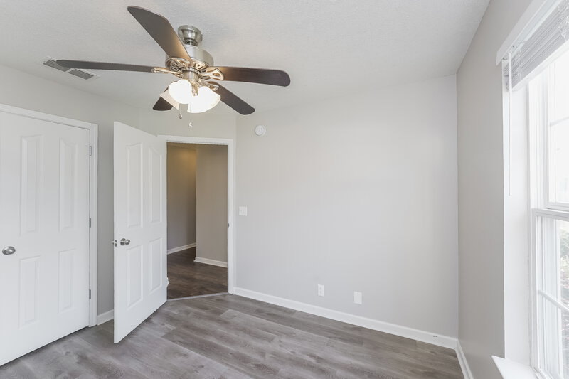 2,100/Mo, 1547 Saint Andrews Dr Murfreesboro, TN 37128 Bedroom View