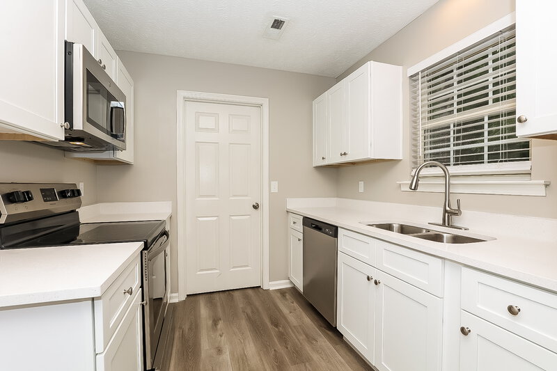 1,860/Mo, 2044 Horncastle Dr Murfreesboro, TN 37130 Misc View 5