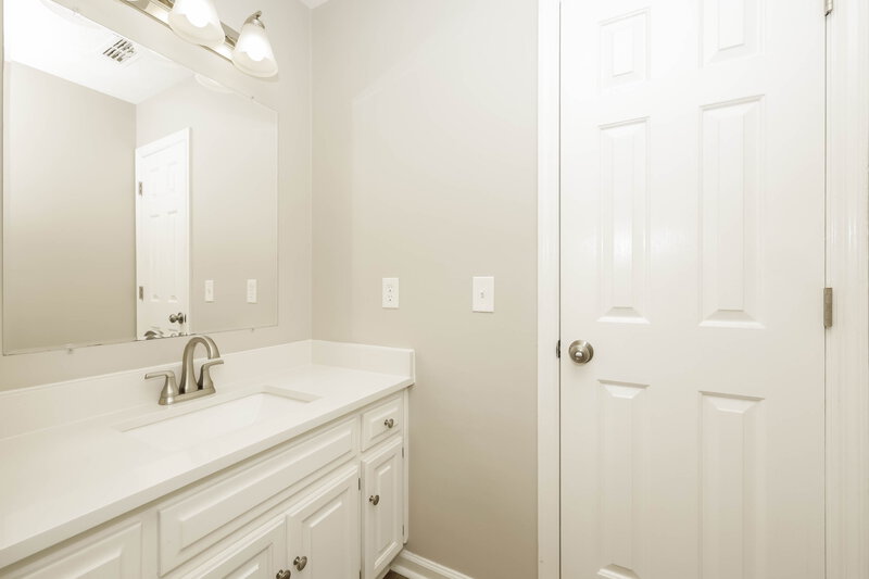 2,245/Mo, 102 Prospect Ct La Vergne, TN 37086 Bathroom View