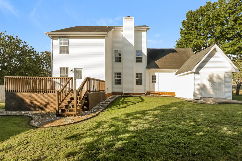 2,245/Mo, 102 Prospect Ct La Vergne, TN 37086 Rear View