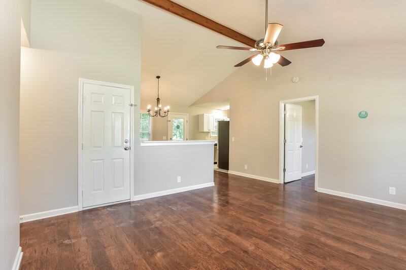 2,690/Mo, 4936 Deerhaven Dr Antioch, TN 37013 Living Room View