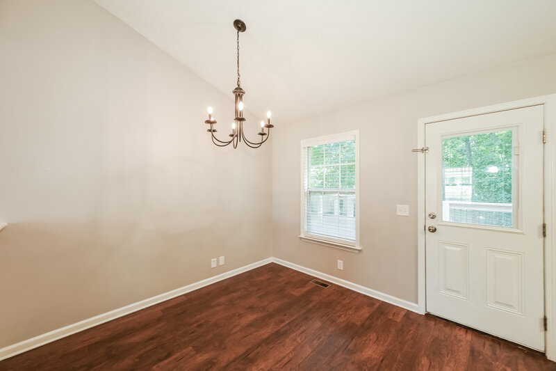 2,065/Mo, 4936 Deerhaven Dr Antioch, TN 37013 Dining Room View