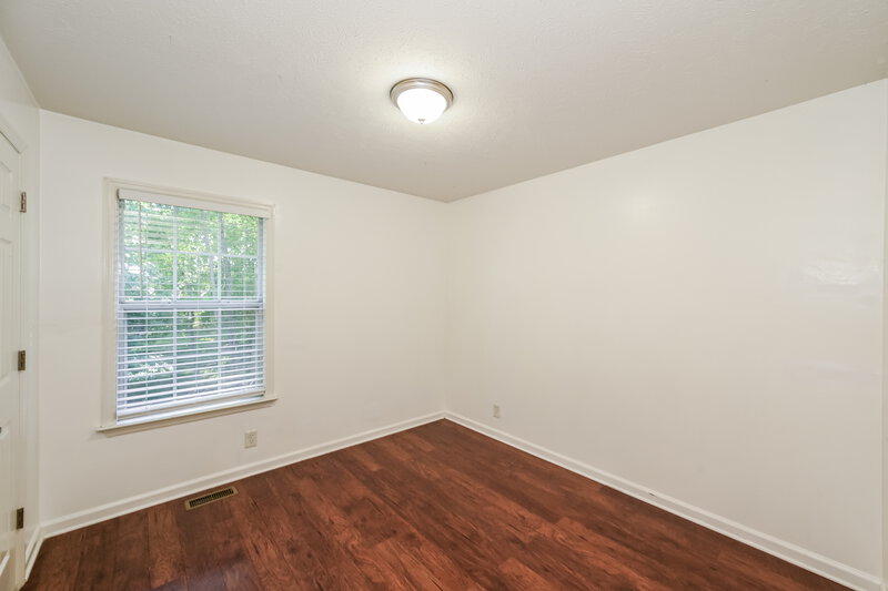 2,065/Mo, 4936 Deerhaven Dr Antioch, TN 37013 Bedroom View 2
