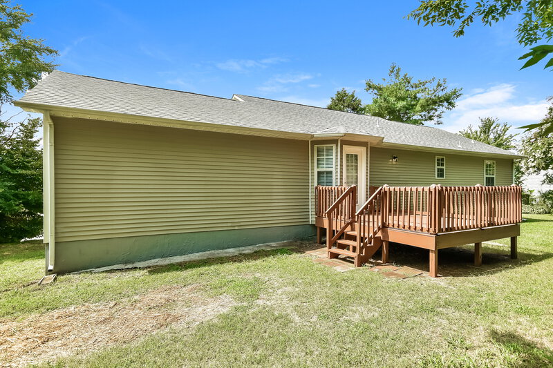 1,785/Mo, 604 Sanders Dr La Vergne, TN 37086 Rear View