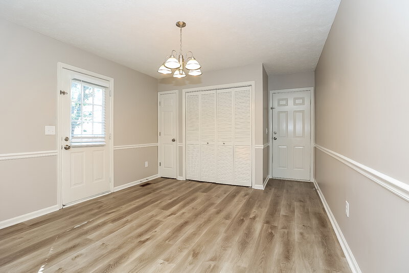 2,295/Mo, 386 Park Ct E La Vergne, TN 37086 Dining Room View