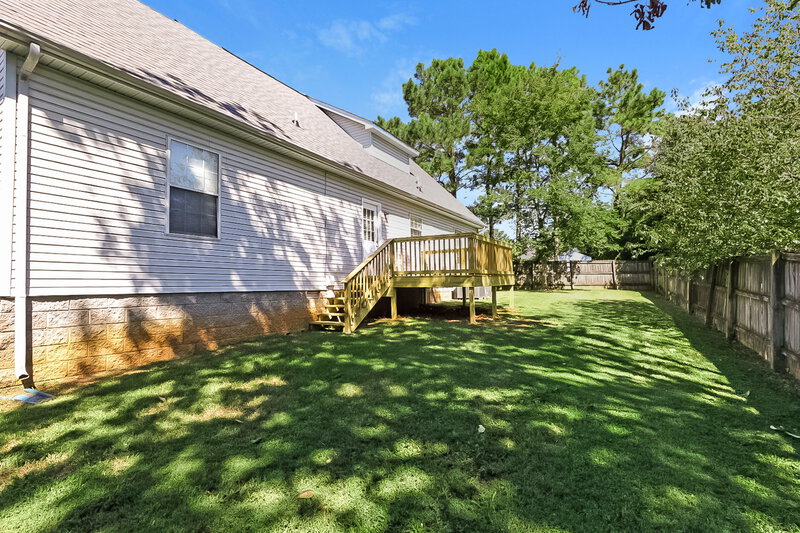 2,295/Mo, 386 Park Ct E La Vergne, TN 37086 Rear View