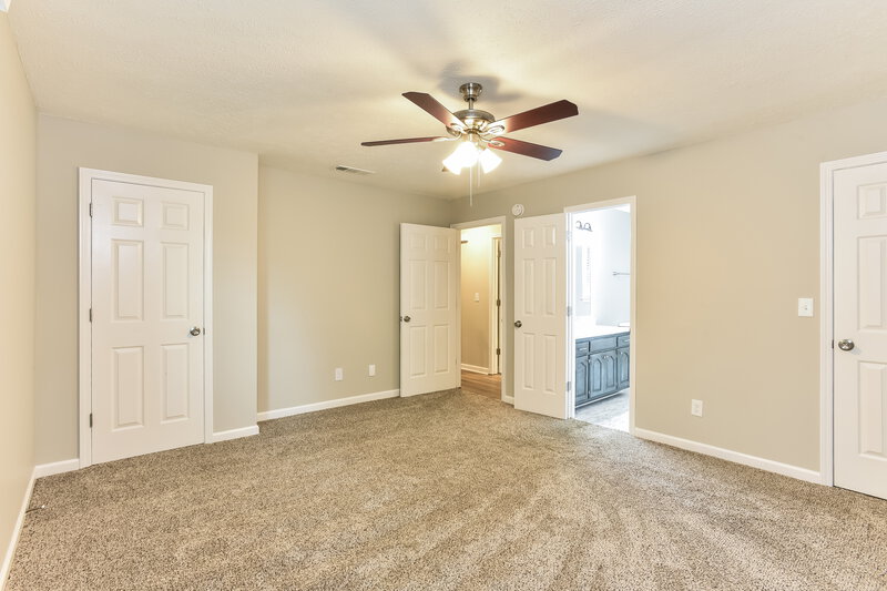 2,930/Mo, 1135 SE Broad St Murfreesboro, TN 37130 Main Bedroom View