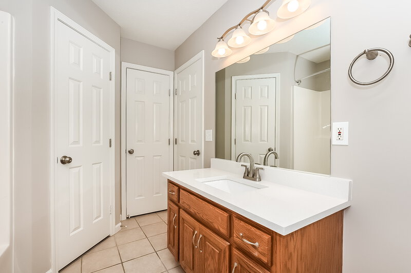 2,960/Mo, 9109 Eddystone Ct Smyrna, TN 37167 Main Bathroom View 2