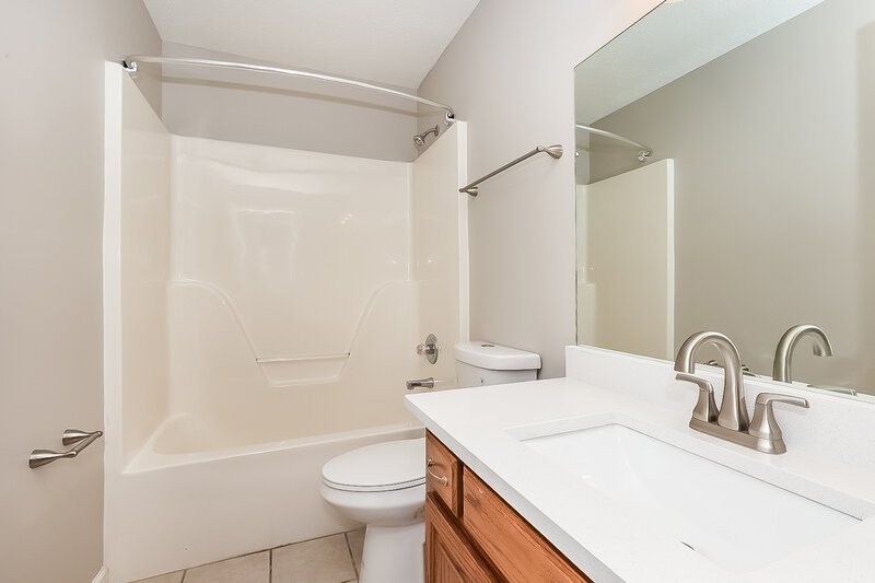 2,960/Mo, 9109 Eddystone Ct Smyrna, TN 37167 Bathroom View