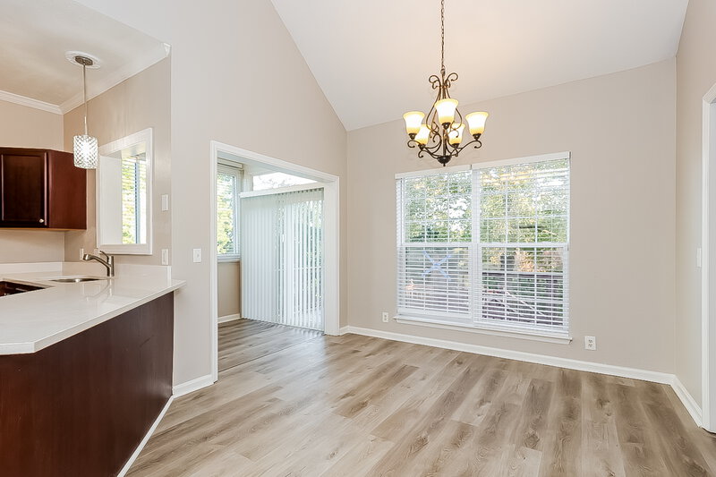 2,060/Mo, 1806 Rory Cv La Vergne, TN 37086 Dining Room View