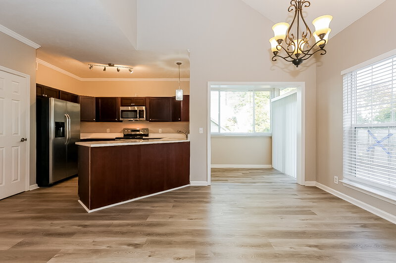 2,060/Mo, 1806 Rory Cv La Vergne, TN 37086 Dining Room View 2