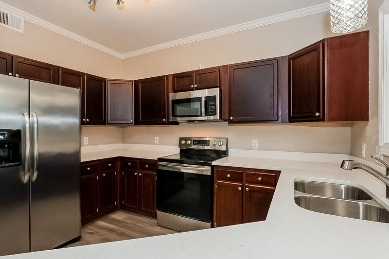 2,060/Mo, 1806 Rory Cv La Vergne, TN 37086 Kitchen View 2