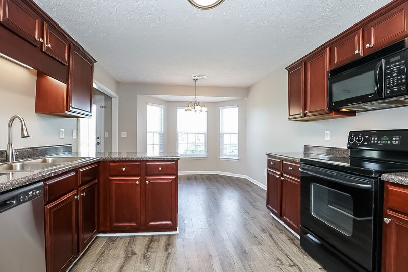1,930/Mo, 5011 Deer Creek Ct Spring Hill, TN 37174 Kitchen View 2