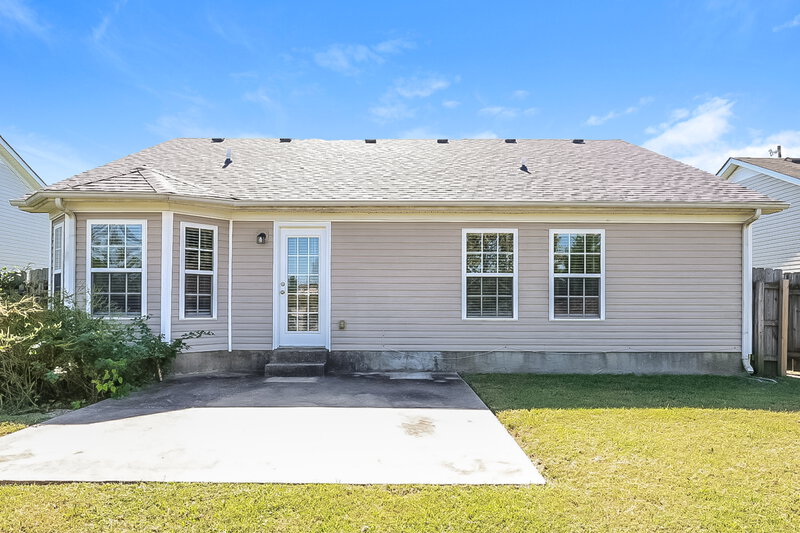 1,930/Mo, 5011 Deer Creek Ct Spring Hill, TN 37174 Rear View