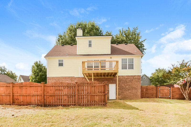 2,230/Mo, 403 Ashbury Ct La Vergne, TN 37086 Rear View
