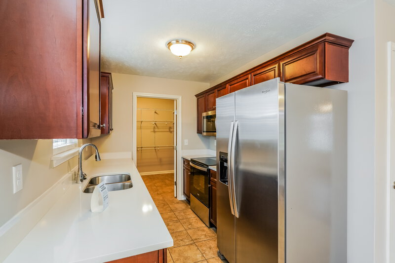 2,040/Mo, 159 Lizzie Rd Ashland City, TN 37015 Kitchen View