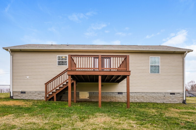 2,040/Mo, 159 Lizzie Rd Ashland City, TN 37015 Rear View