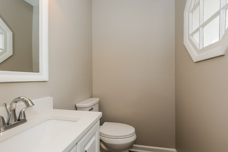 2,130/Mo, 200 Bonnavue Dr Hermitage, TN 37076 Main Bathroom View