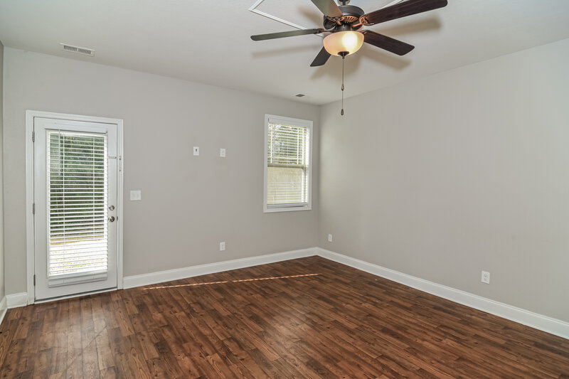 2,255/Mo, 1233 Catawba Way Murfreesboro, TN 37130 Living Room View 4