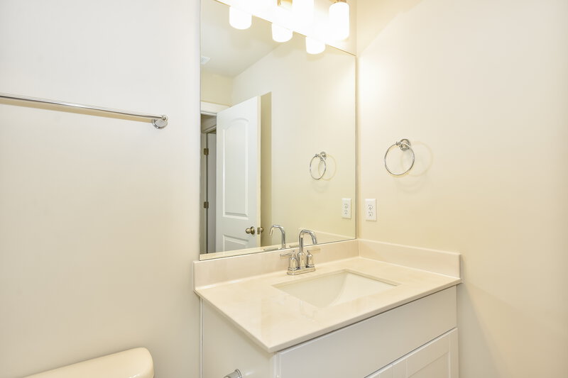 1,725/Mo, 1620 Denali Dr Lebanon, TN 37087 Bathroom View