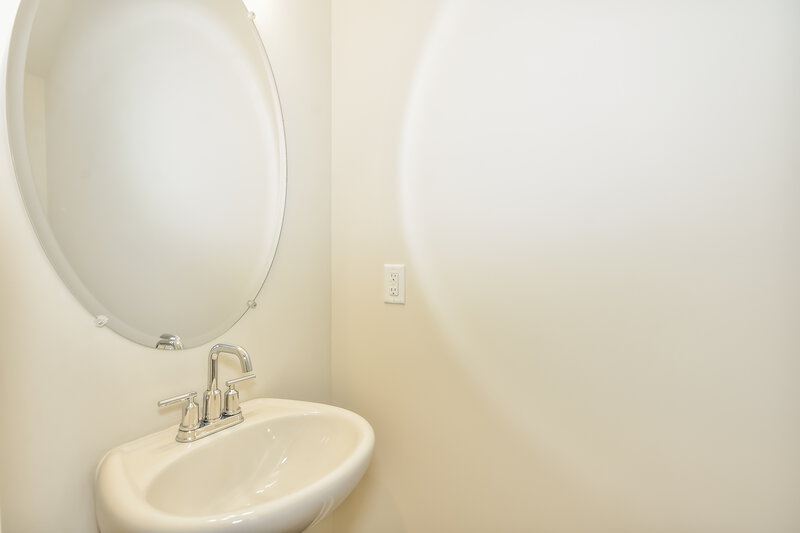 1,725/Mo, 1620 Denali Dr Lebanon, TN 37087 Bathroom View 2