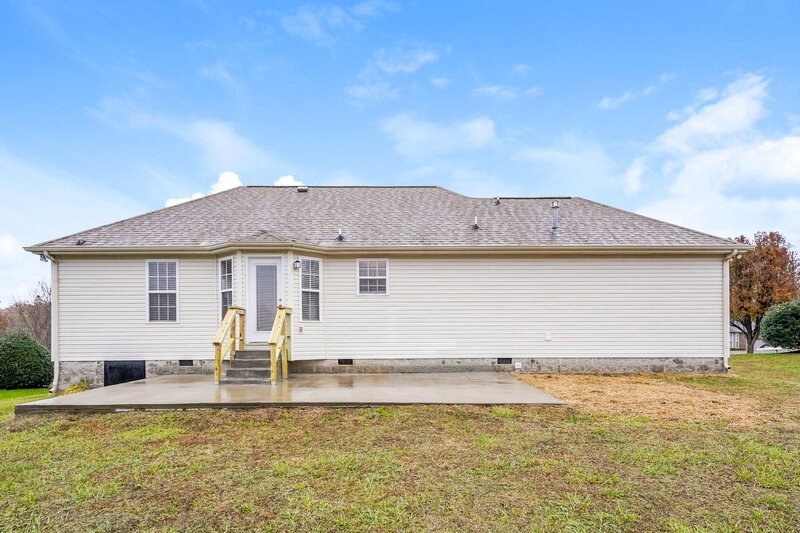 2,015/Mo, 925 Pebble Beach Cir Mount Juliet, TN 37122 Rear View