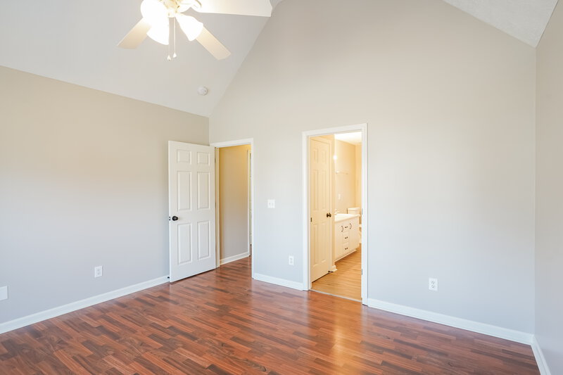 1,950/Mo, 706 Veneta View Dr Mount Juliet, TN 37122 Main Bedroom View 2