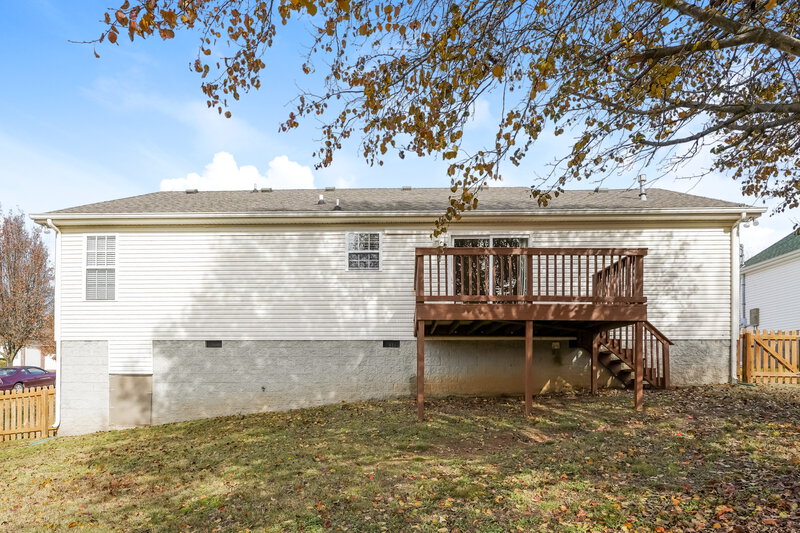 1,950/Mo, 706 Veneta View Dr Mount Juliet, TN 37122 Rear View