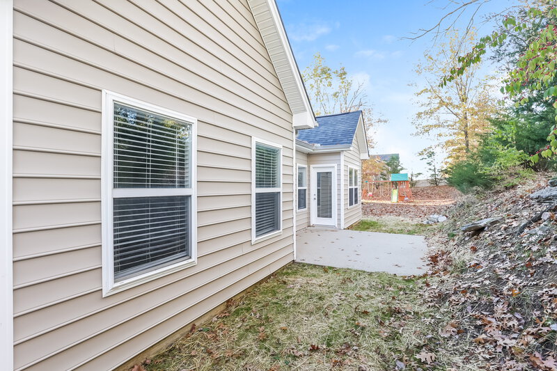 2,020/Mo, 7477 Maggie Dr Antioch, TN 37013 Rear View