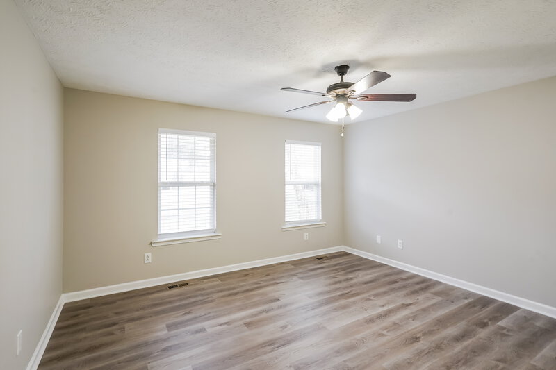 2,455/Mo, 1139 Jerico Rd Murfreesboro, TN 37130 Main Bedroom View 2