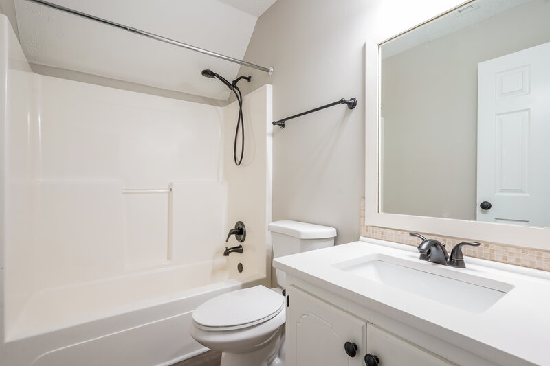 2,455/Mo, 1139 Jerico Rd Murfreesboro, TN 37130 Bathroom View