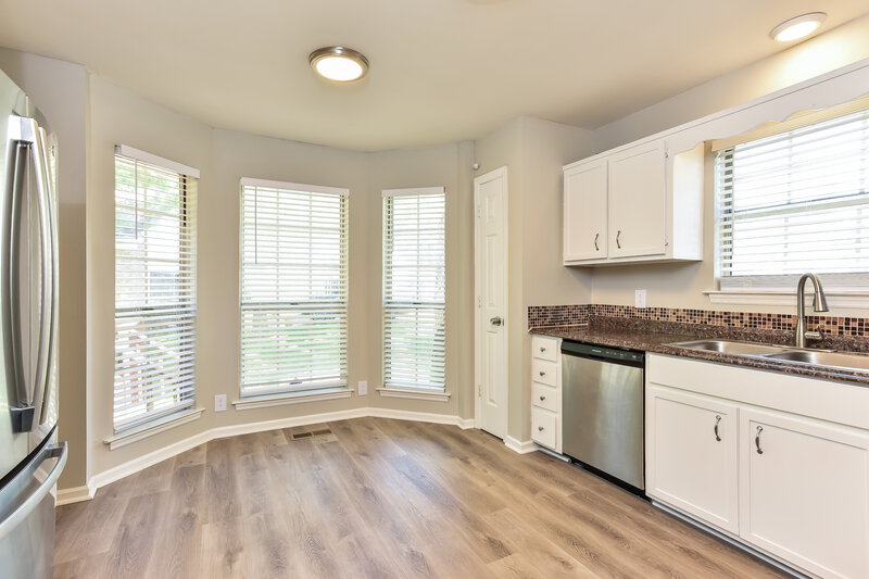 1,905/Mo, 6009 Legend Dr Antioch, TN 37013 Kitchen View 2