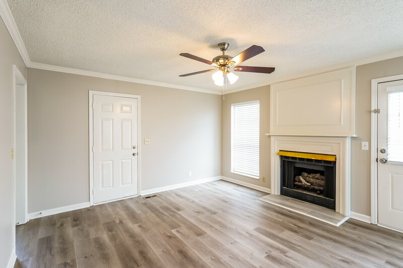 2,245/Mo, 905 Traceton Ct Antioch, TN 37013 Living Room View