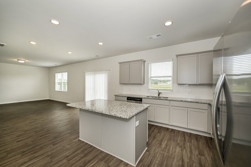 2,455/Mo, 545 Samuel Lee Ln Murfreesboro, TN 37127 Kitchen View 2