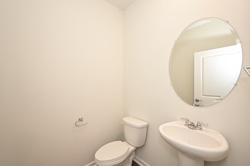2,455/Mo, 545 Samuel Lee Ln Murfreesboro, TN 37127 Bathroom View 2