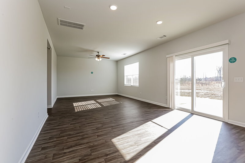 2,255/Mo, 610 Samuel Lee Ln Murfreesboro, TN 37127 Dining Room View