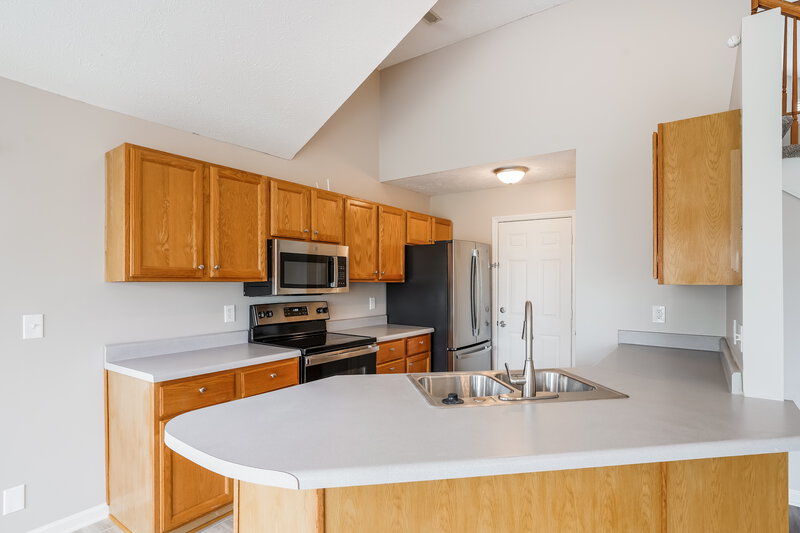 2,275/Mo, 3620 Burwick Pl Antioch, TN 37013 Kitchen View 2