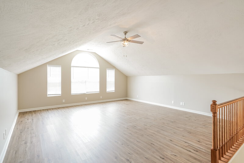 2,275/Mo, 3620 Burwick Pl Antioch, TN 37013 Loft View