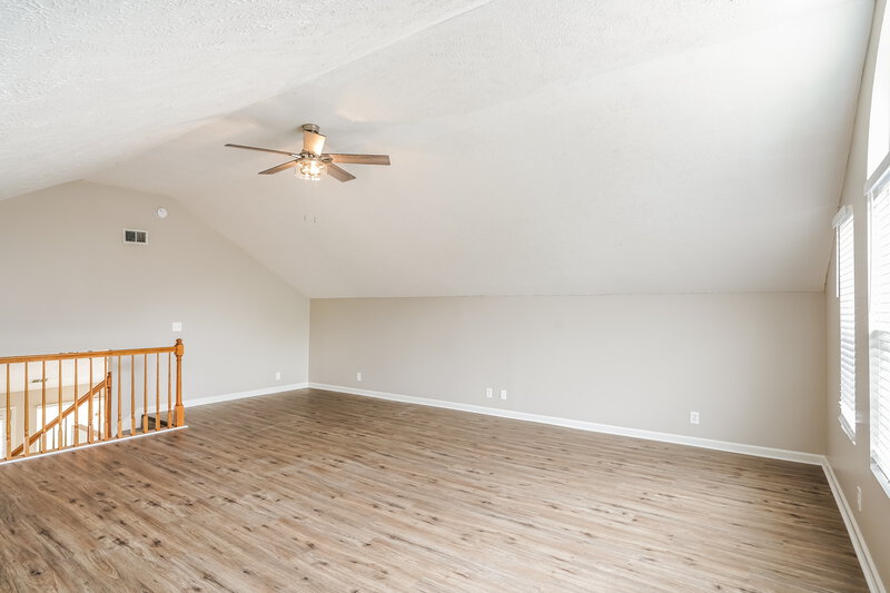 2,275/Mo, 3620 Burwick Pl Antioch, TN 37013 Loft View 2