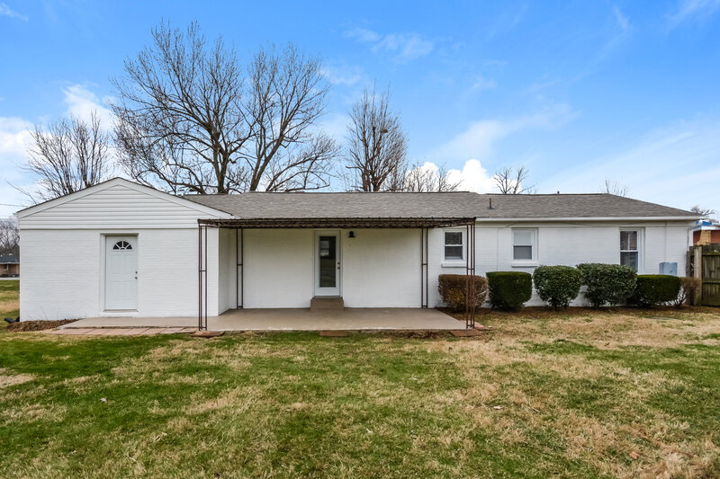 1,735/Mo, 113 Elementary Dr White House, TN 37188 Rear View