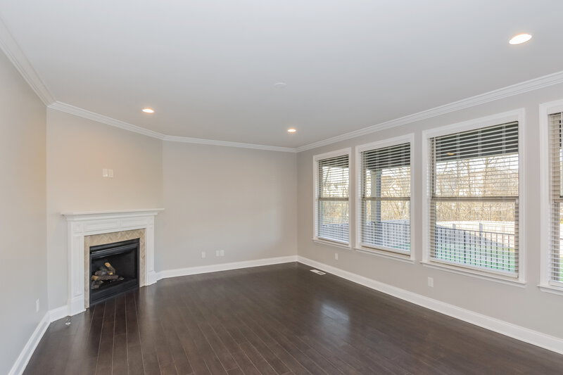 3,835/Mo, 2004 Oliver Dr Mount Juliet, TN 37122 Living Room View 2