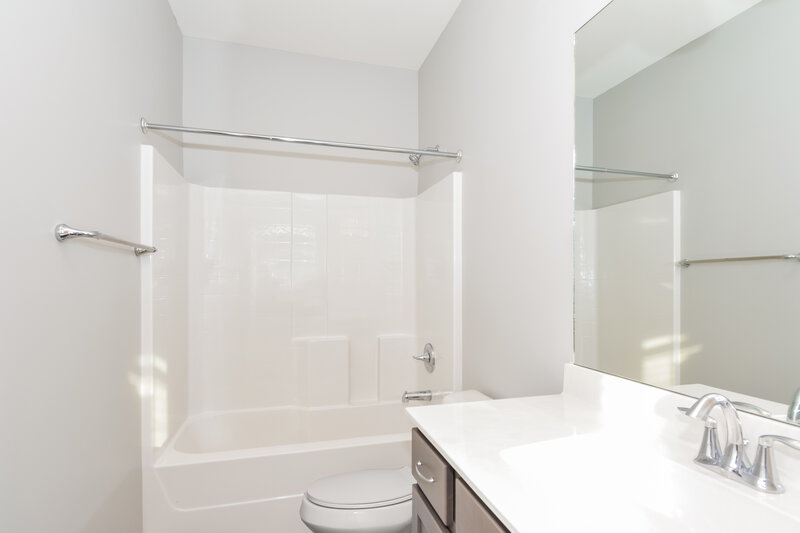 3,835/Mo, 2004 Oliver Dr Mount Juliet, TN 37122 Bathroom View 2
