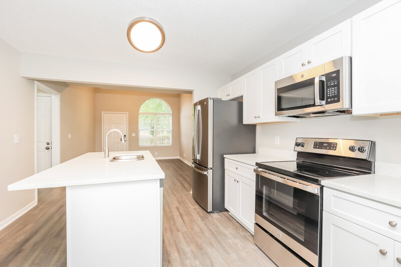 1,945/Mo, 1937 Edinburgh Ln Murfreesboro, TN 37130 Kitchen View