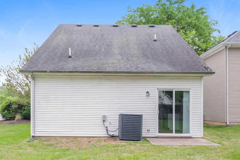 1,945/Mo, 1937 Edinburgh Ln Murfreesboro, TN 37130 Rear View