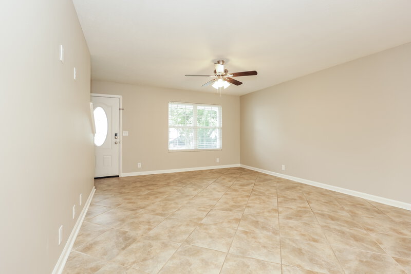 2,260/Mo, 5042 Tabitha St Murfreesboro, TN 37129 Living Room View