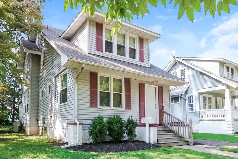 3,200/Mo, 429 W Pine St Audubon, NJ 08106 External View