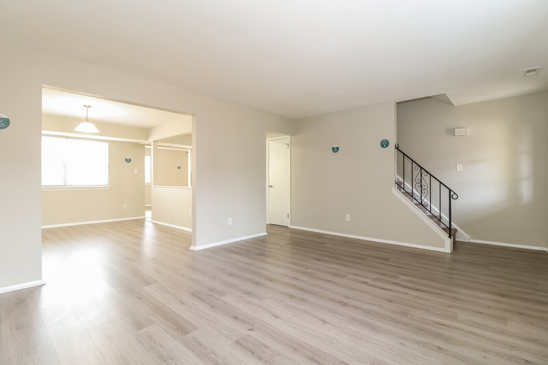 3,720/Mo, 18 HERON PL Clementon, NJ 08021 Family Room View